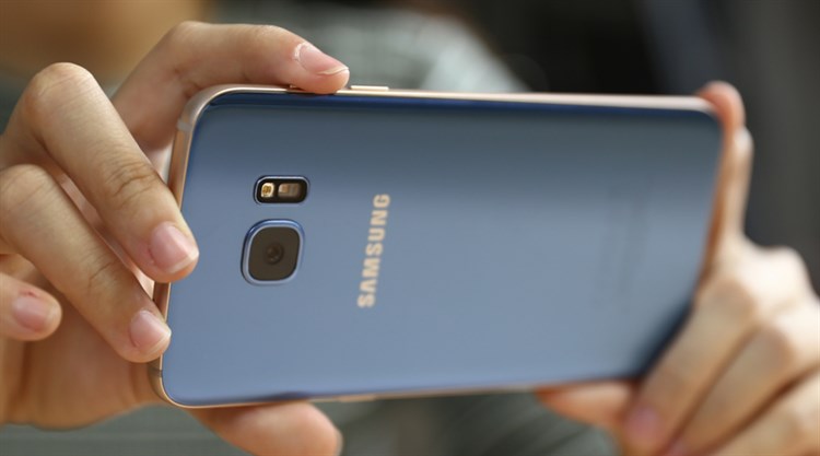 Điện thoại Samsung Galaxy S7 Edge