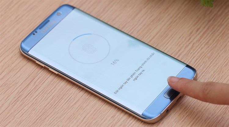 Điện thoại Samsung Galaxy S7 Edge