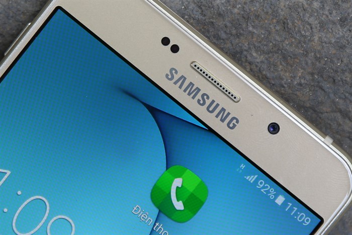 Điện thoại Samsung Galaxy A9 Pro Màu Vàng đồng