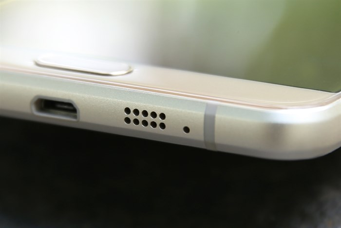 Điện thoại Samsung Galaxy A9 Pro Màu Vàng đồng