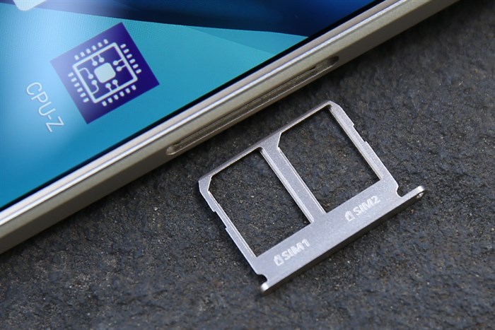 Điện thoại Samsung Galaxy A9 Pro Màu Vàng đồng