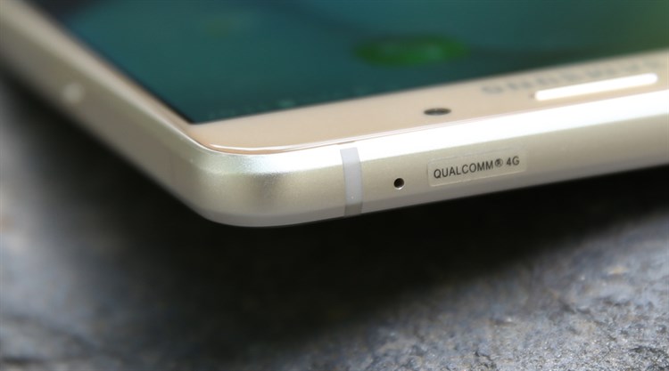 Điện thoại Samsung Galaxy A9 Pro Màu Vàng đồng