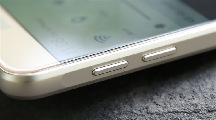 Điện thoại Samsung Galaxy A9 Pro Màu Vàng đồng