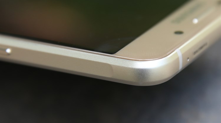 Điện thoại Samsung Galaxy A9 Pro Màu Vàng đồng