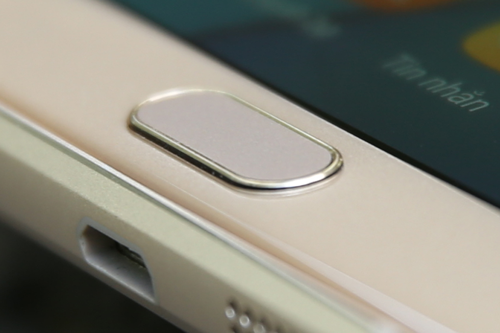 Samsung Galaxy A9 Pro - 11