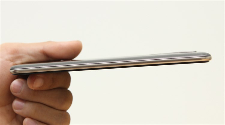 Điện thoại LG Stylus 2