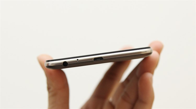 Điện thoại LG Stylus 2