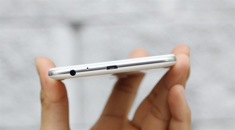 Điện thoại LG Stylus 2