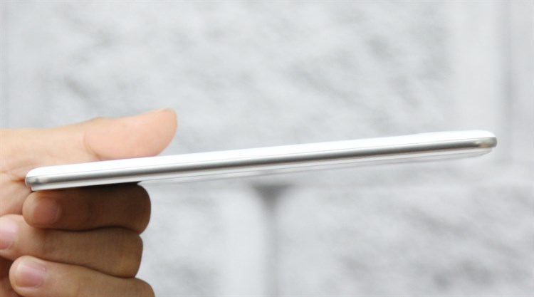 Điện thoại LG Stylus 2