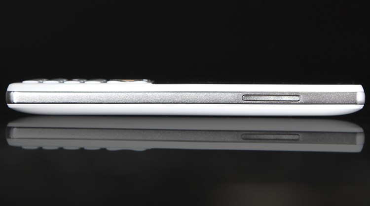 Điện thoại Philips E170 Màu Trắng