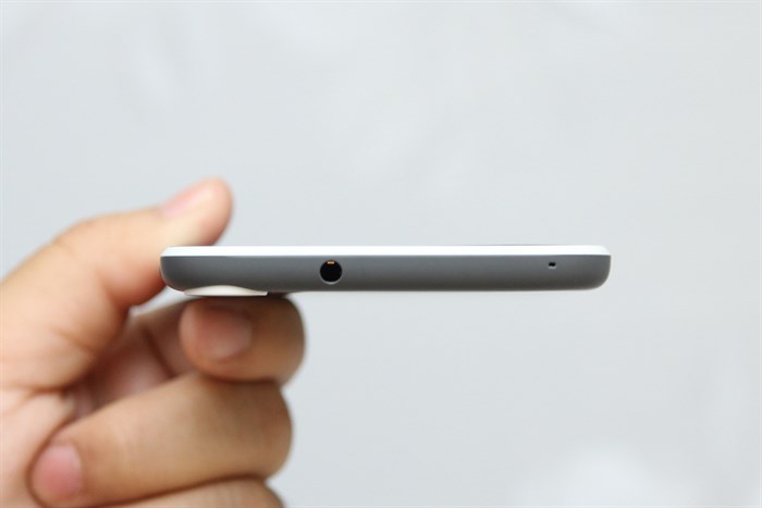 Điện thoại HTC Desire 820G+