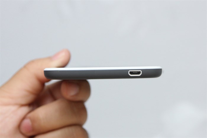 Điện thoại HTC Desire 820G+