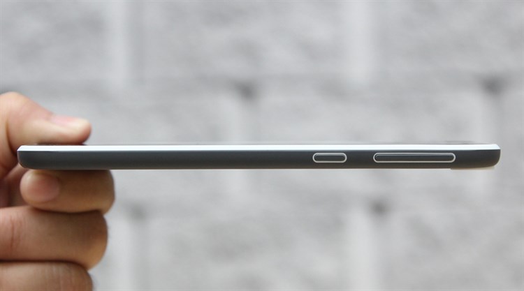 Điện thoại HTC Desire 820G+