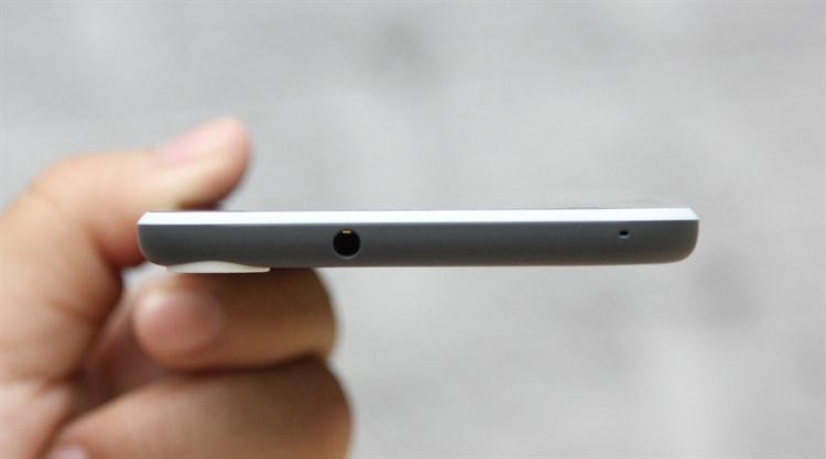 Điện thoại HTC Desire 820G+