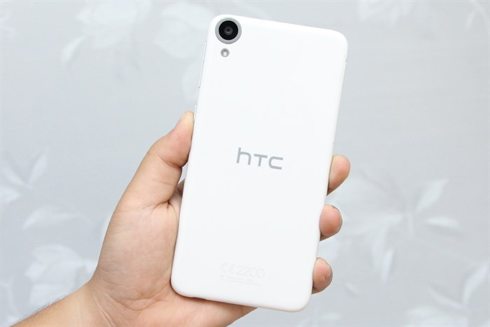 Điện thoại HTC Desire 820G+