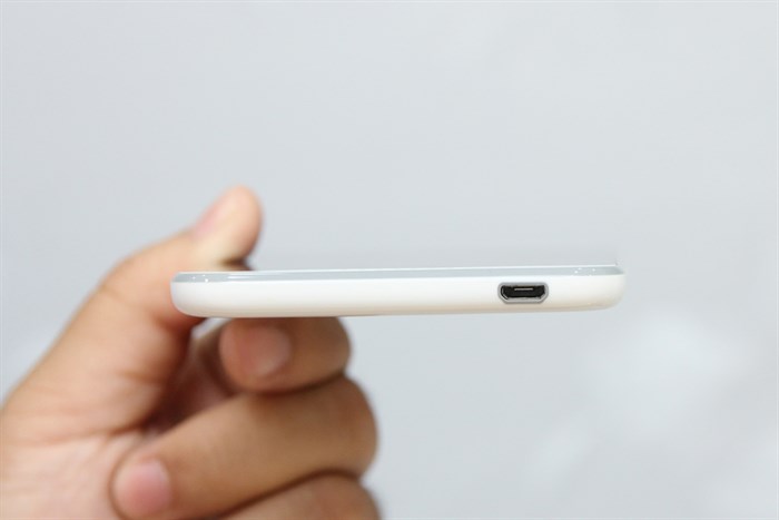 Điện thoại HTC Desire 820G+