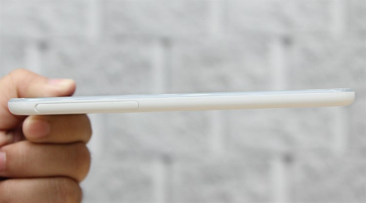 Điện thoại HTC Desire 820G+