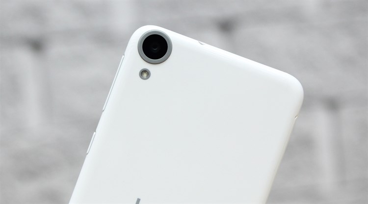 Điện thoại HTC Desire 820G+