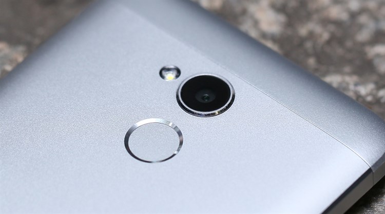 Điện thoại ZTE Blade V7 Lite