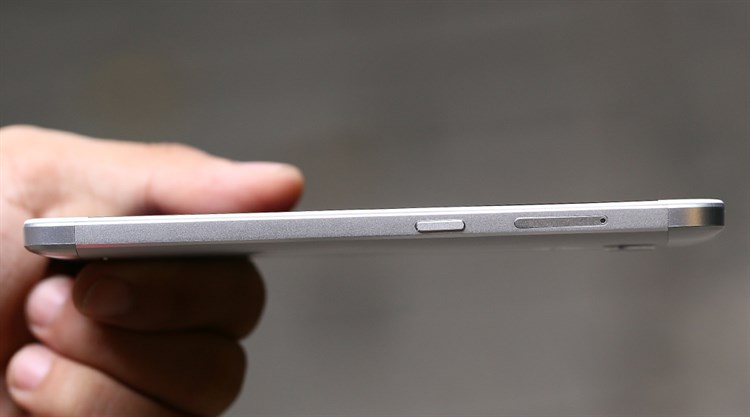 Điện thoại ZTE Blade V7 Lite