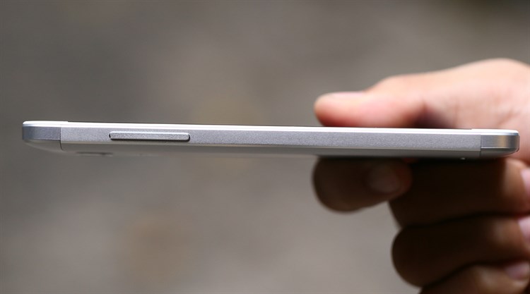 Điện thoại ZTE Blade V7 Lite