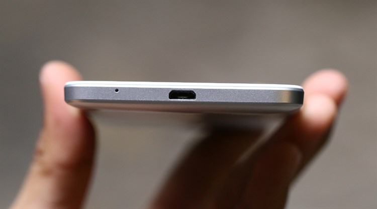 Điện thoại ZTE Blade V7 Lite