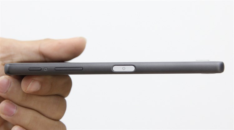 Điện thoại Sony Xperia X Màu Đen