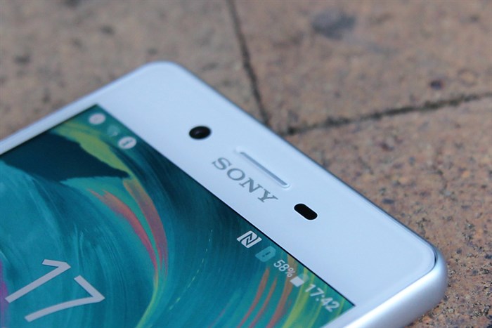 Điện thoại Sony Xperia X Màu Trắng