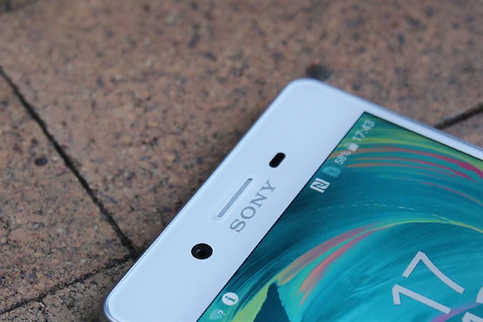 Điện thoại Sony Xperia X Màu Trắng