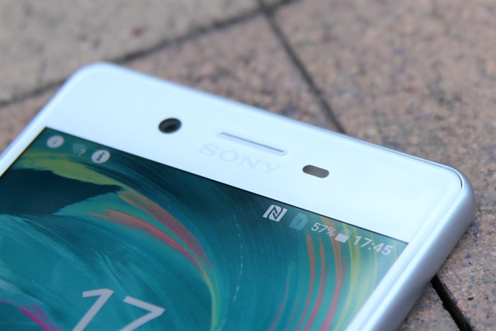 Điện thoại Sony Xperia X Màu Trắng