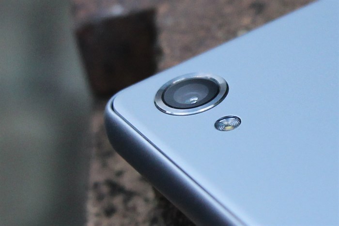 Điện thoại Sony Xperia X Màu Trắng