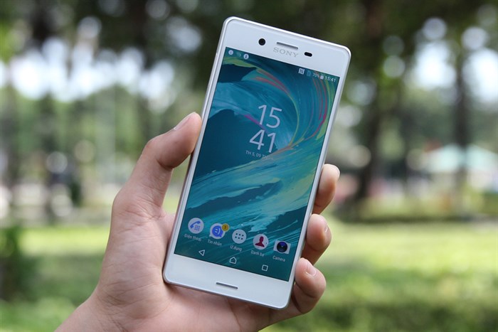 Điện thoại Sony Xperia X Màu Trắng