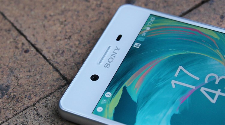Điện thoại Sony Xperia X Màu Trắng