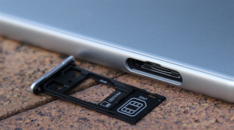 Điện thoại Sony Xperia X Màu Trắng