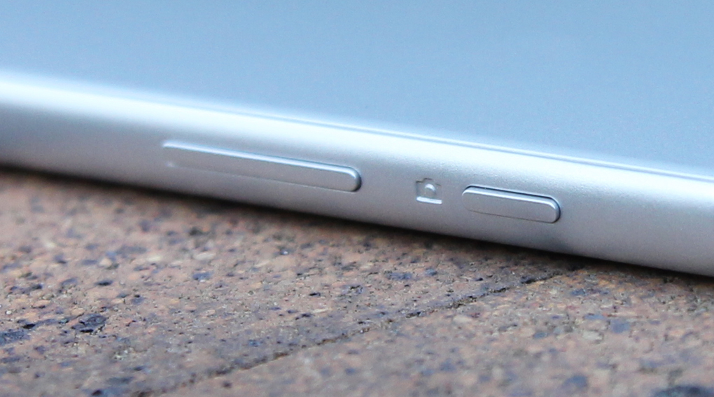 Điện thoại Sony Xperia X Màu Trắng