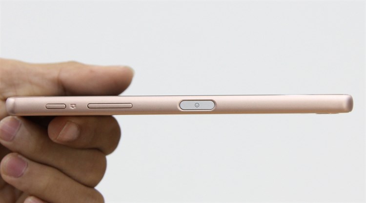 Điện thoại Sony Xperia X Màu Vàng Hồng