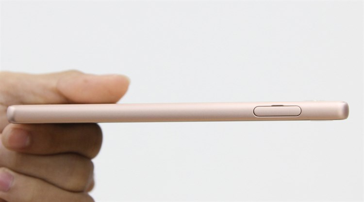 Điện thoại Sony Xperia X Màu Vàng Hồng