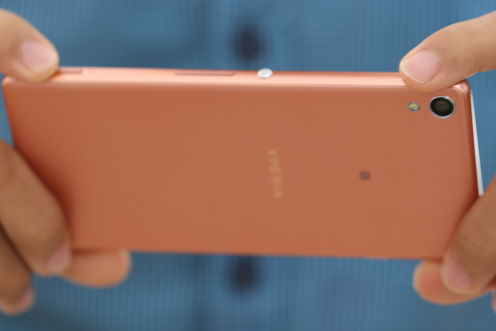 Điện thoại Sony Xperia XA