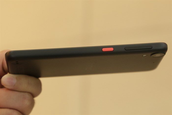 Điện thoại HTC Desire 630