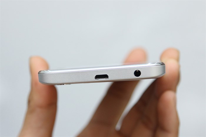 Điện thoại Lenovo Vibe K5 (a6020a40)