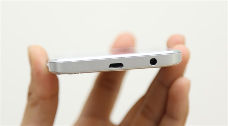 Điện thoại Lenovo Vibe K5 (a6020a40)