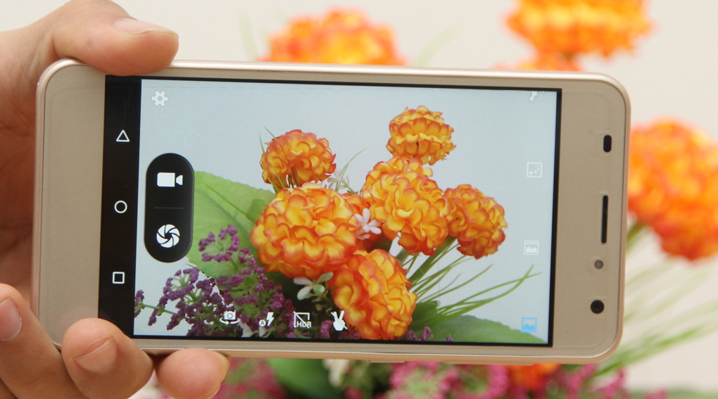 Điện thoại Mobell Nova R1