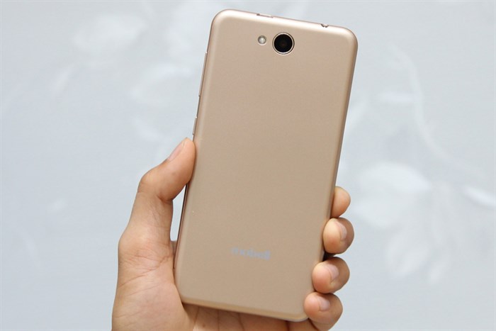 Điện thoại Mobell Nova R1