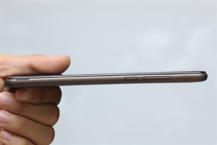 Điện thoại Mobell Nova P2