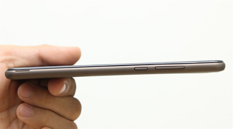 Điện thoại Mobell Nova P2