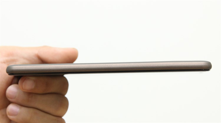 Điện thoại Mobell Nova P2