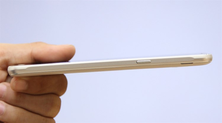 Điện thoại Samsung Galaxy J5 (2016)