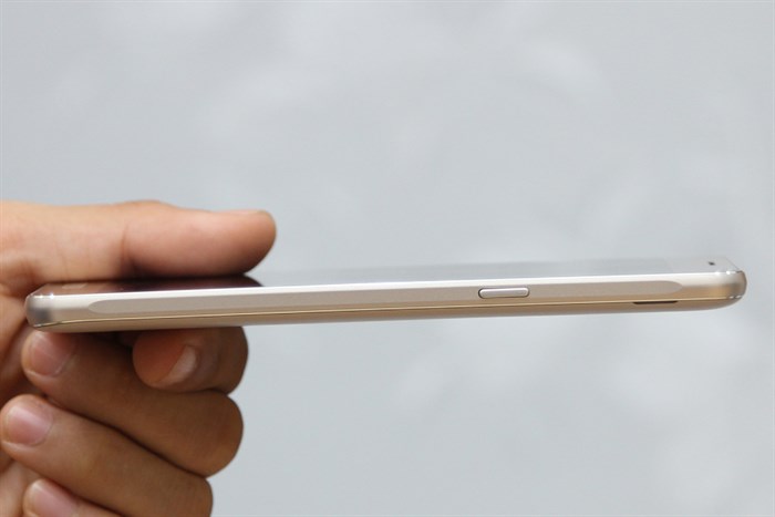 Điện thoại Samsung Galaxy J5 (2016)