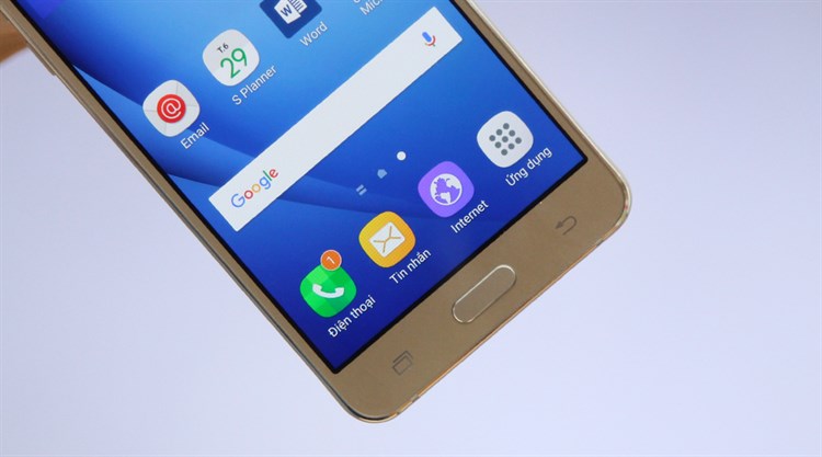 Điện thoại Samsung Galaxy J5 (2016)