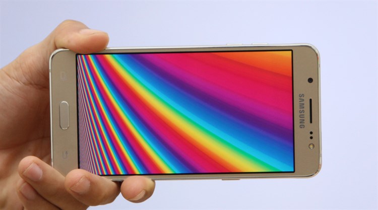 Điện thoại Samsung Galaxy J5 (2016)